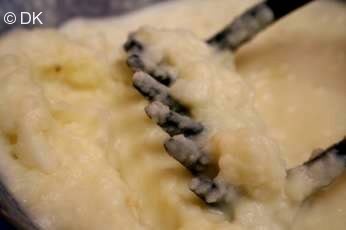Mashed Potatoes With Garlic and Chives